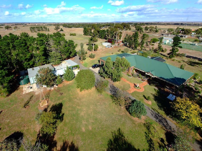 1395 Dohertys Road, Mount Cottrell VIC 3024