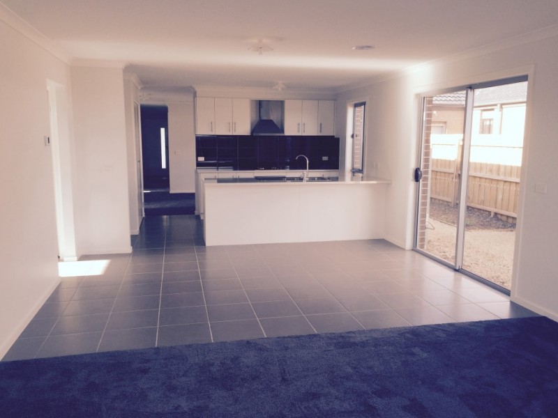 45 Mapleton Boulevard, Melton South VIC 3338