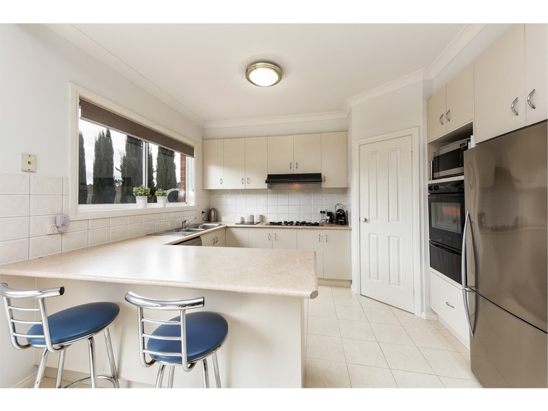 2 Gresham way, Sunshine West VIC 3020