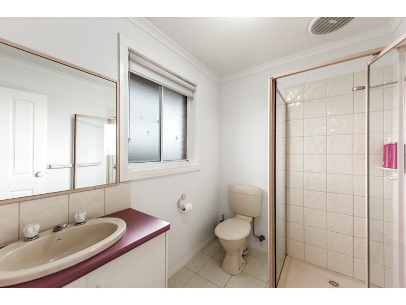 2 Gresham way, Sunshine West VIC 3020