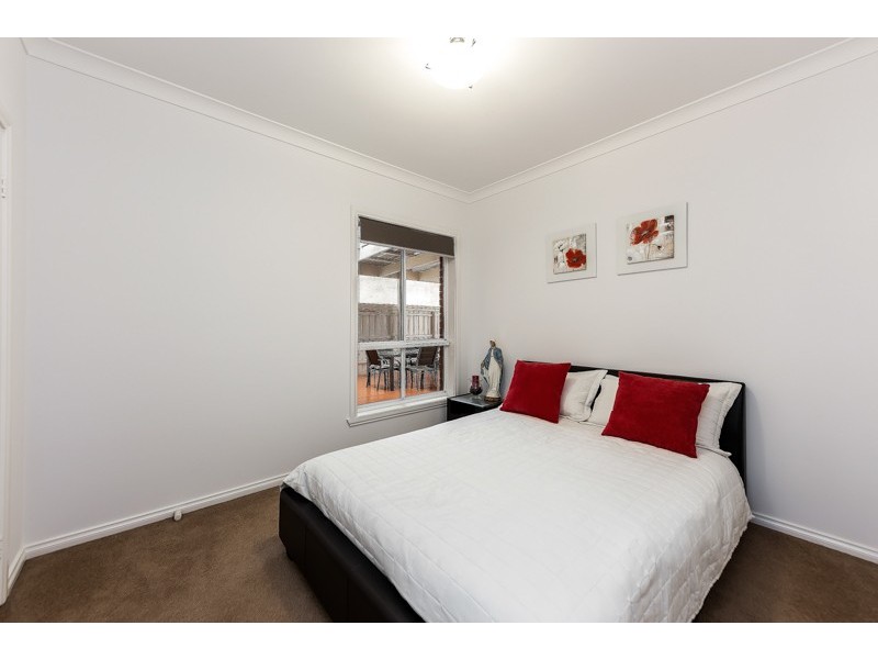 2 Gresham way, Sunshine West VIC 3020