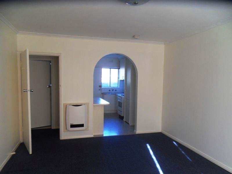 2/5 Rose Street, Altona VIC 3018