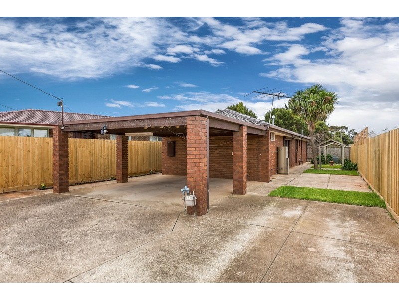 18A Durham Crescent, Hoppers Crossing VIC 3029