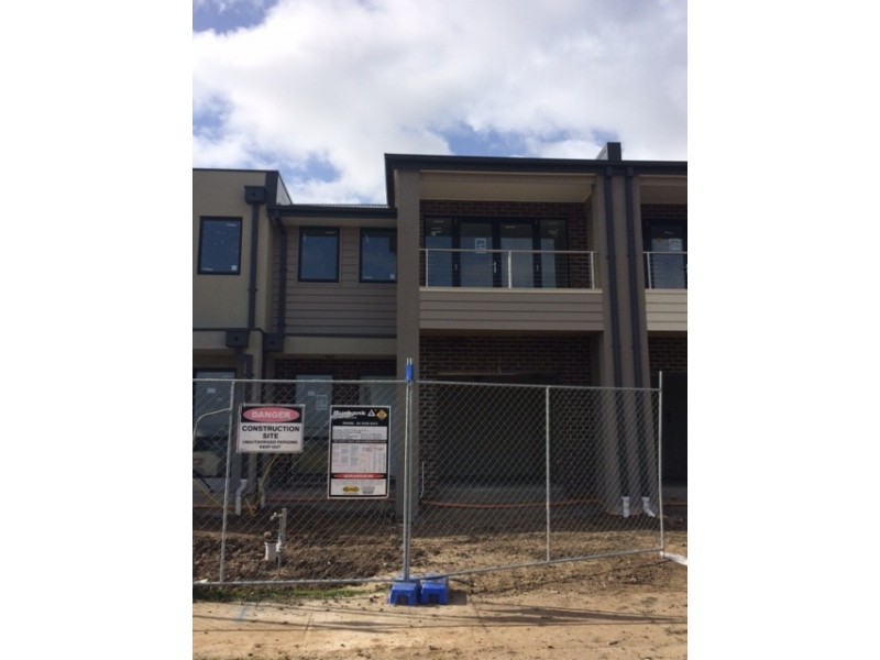 41 Chessington, Williams Landing VIC 3027