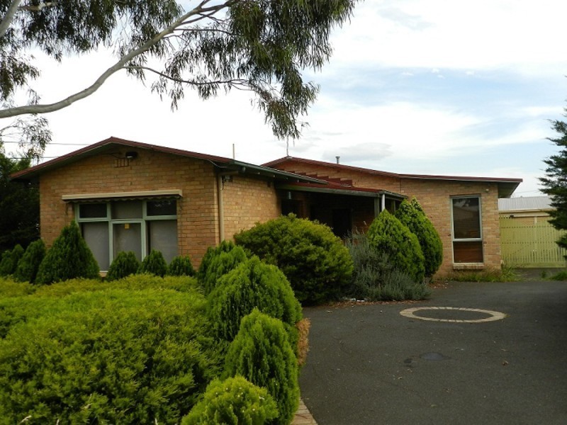 20 McNamara Road, Laverton VIC 3028