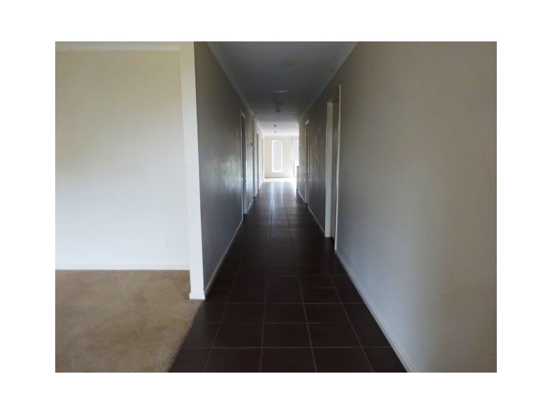 7 Akoona way, Wyndham Vale VIC 3024