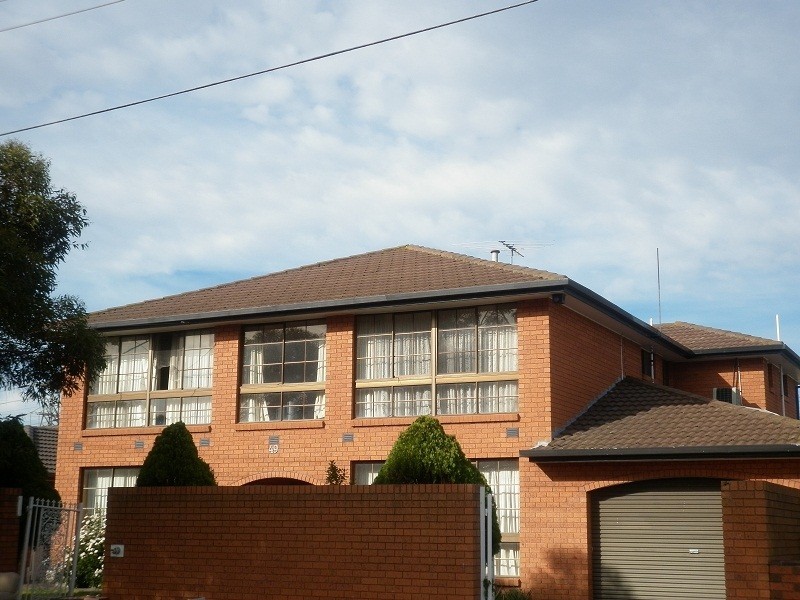 49 Denton Ave, St Albans VIC 3021