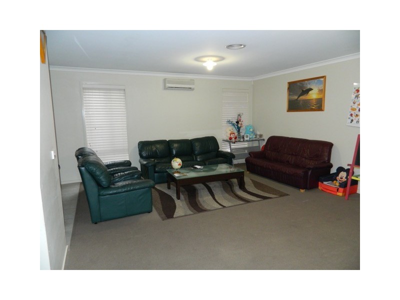 49 Eagleridge Promenade, Tarneit VIC 3029