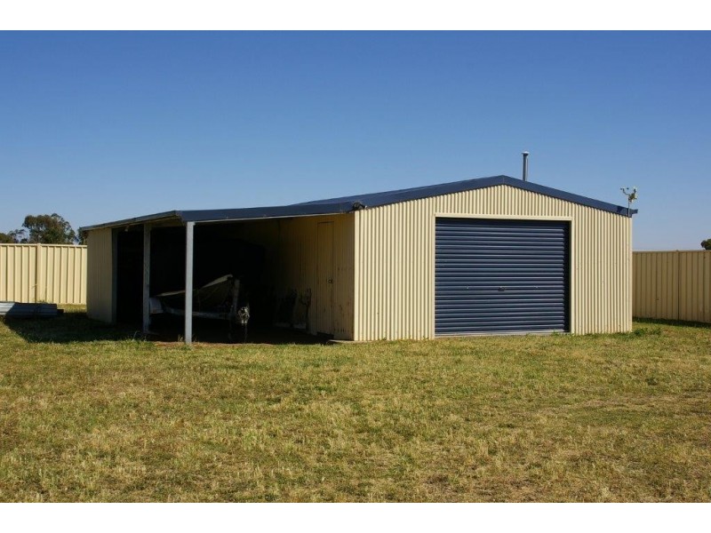 26 Country Court, Barooga VIC 3644