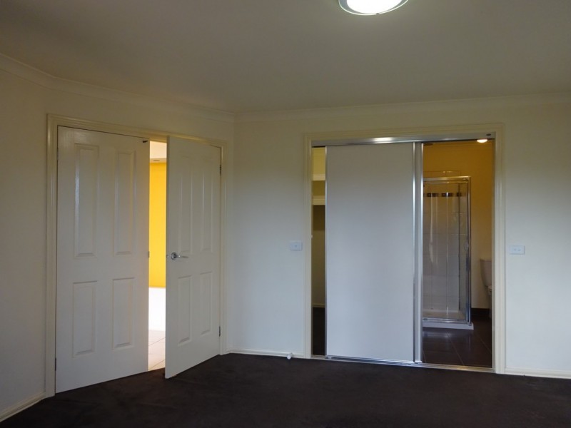 72 Baden Powell Drive, Tarneit VIC 3029