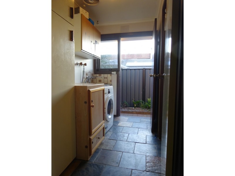 16 Quarbing Street, Werribee VIC 3030