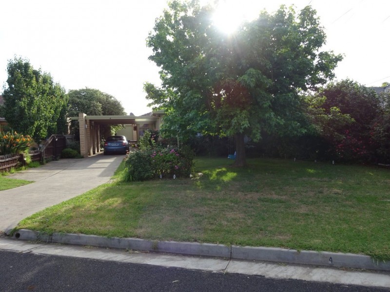 4 Griffiths Street, Werribee VIC 3030
