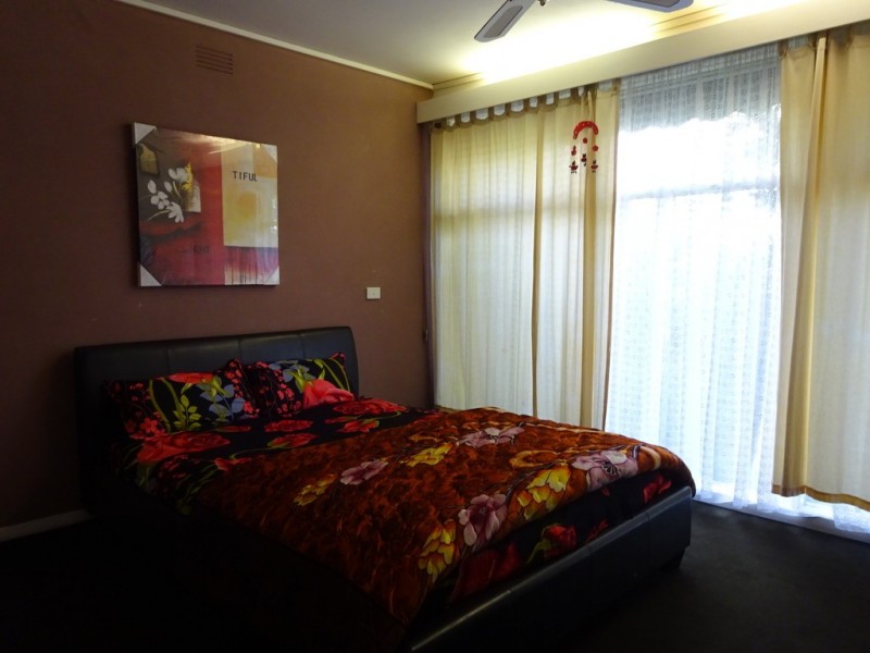 4 Griffiths Street, Werribee VIC 3030