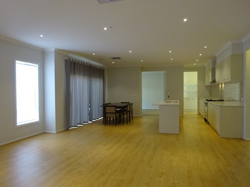 26 Stevenson Drive, Williams Landing VIC 3027