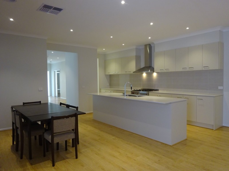 26 Stevenson Drive, Williams Landing VIC 3027