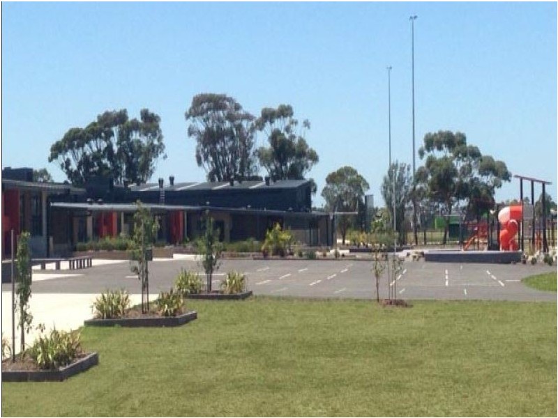 3314 Claret Ash, Melton West VIC 3337