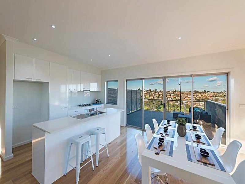 31 Duranta Drive, Gowanbrae VIC 3043