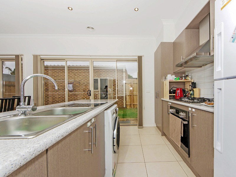 Unit 2, 5 Bernhardt Ave, Hoppers Crossing VIC 3029