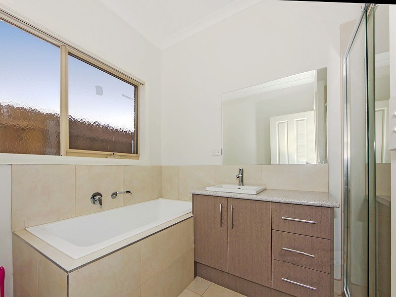 Unit 3, 5 Bernhardt Avenue, Hoppers Crossing VIC 3029