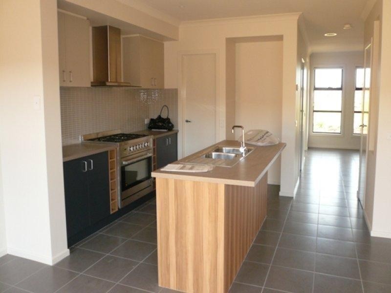 17 Cottonfield Way, Tarneit VIC 3029