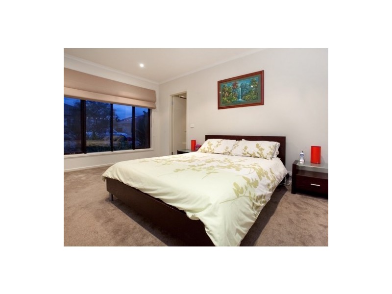 13 Emmett Avenue, Berwick VIC 3806