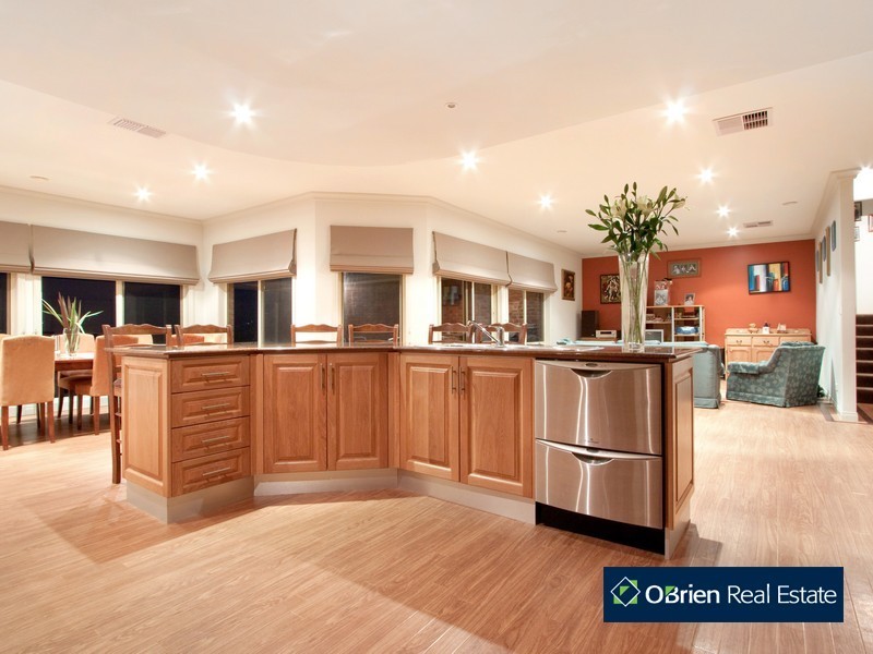 15 Tranquility Place, Beaconsfield VIC 3807