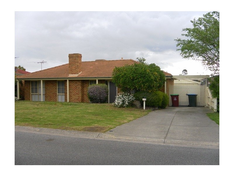 5 Euroa Avenue, Berwick VIC 3806