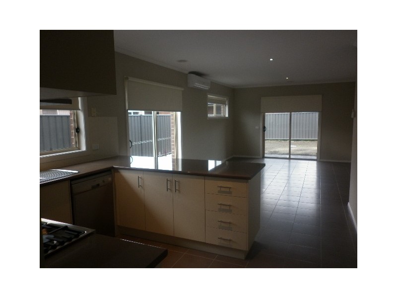 79 Sabel Drive, Cranbourne North VIC 3977