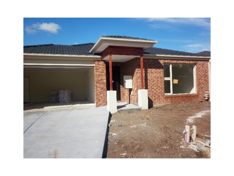 90 William Thwaites Boulevard, Cranbourne North VIC 3977