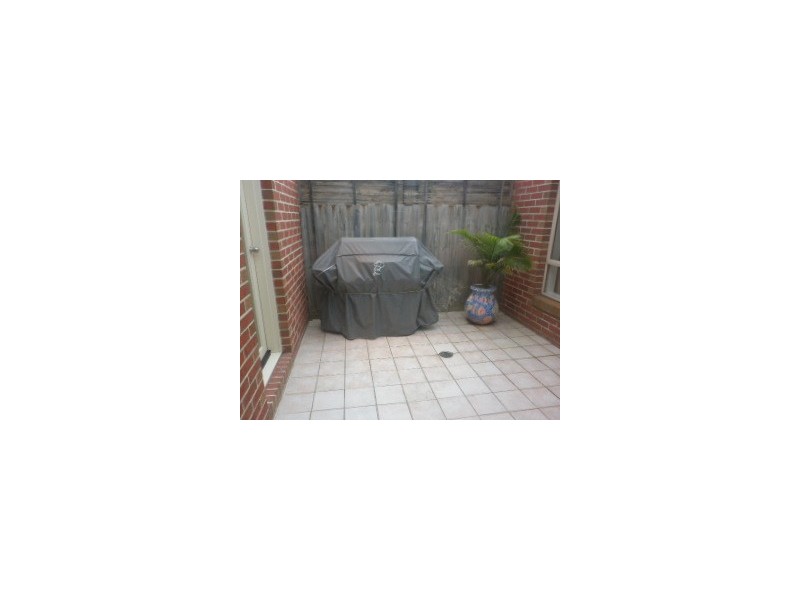 38 Hancock Drive, Berwick VIC 3806