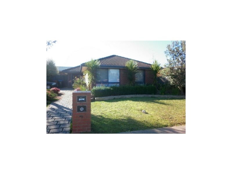 7 Heatherlea Crescent, Narre Warren VIC 3805