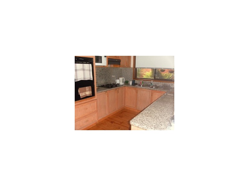 2 Tivoli Court, Eumemmerring VIC 3177