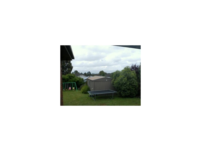 2 Tivoli Court, Eumemmerring VIC 3177