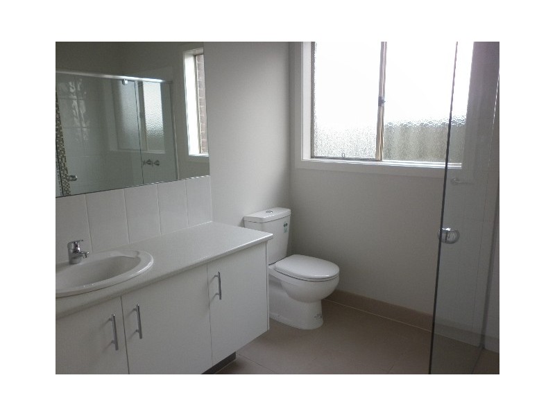 34 Park Orchard Drive, Pakenham VIC 3810