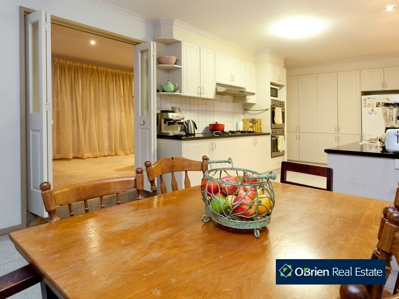 88 Avebury Drive, Berwick VIC 3806