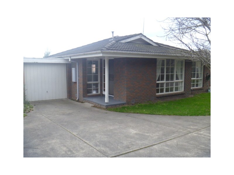 Unit 4 4-6 Gibb Street, Berwick VIC 3806
