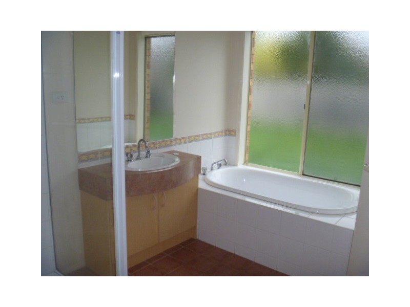 55 Streeton Way, Berwick VIC 3806