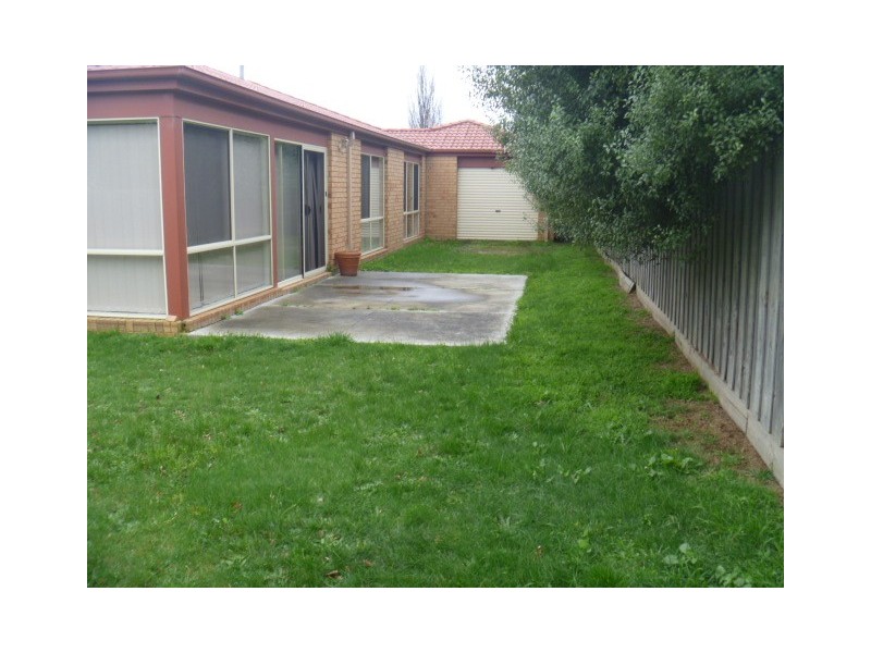 55 Streeton Way, Berwick VIC 3806