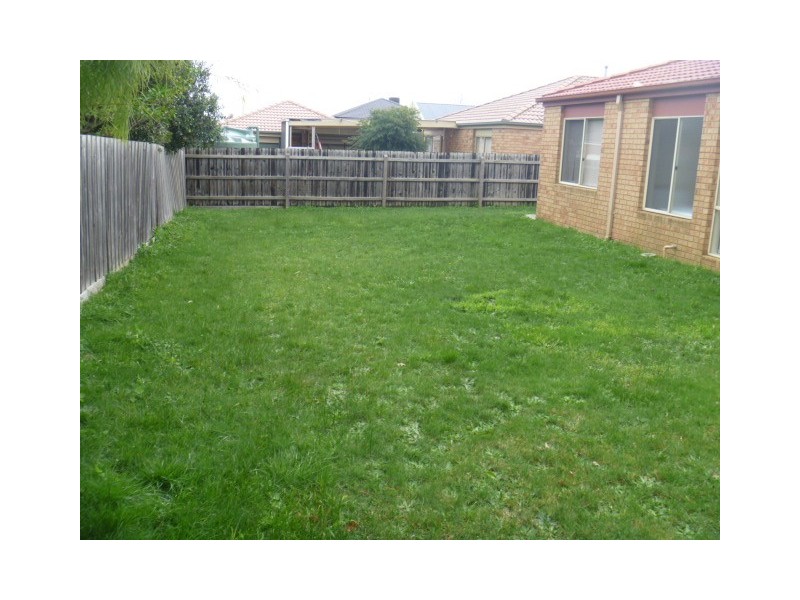 55 Streeton Way, Berwick VIC 3806