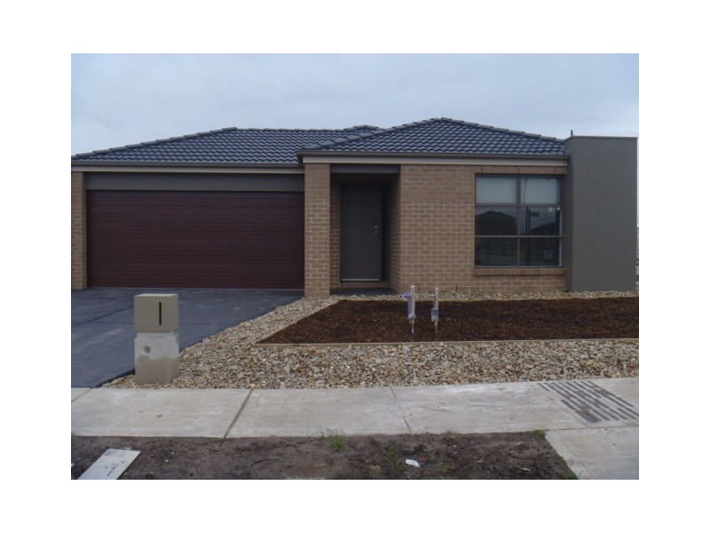 Lot 822 Crestway Drive, Cranbourne North VIC 3977