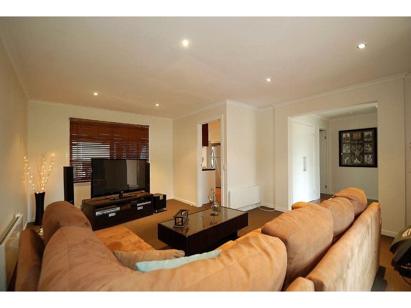 73 Sheldon Drive, Berwick VIC 3806