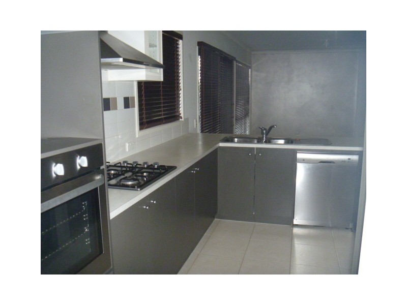 71 Viewgrand Drive, Berwick VIC 3806