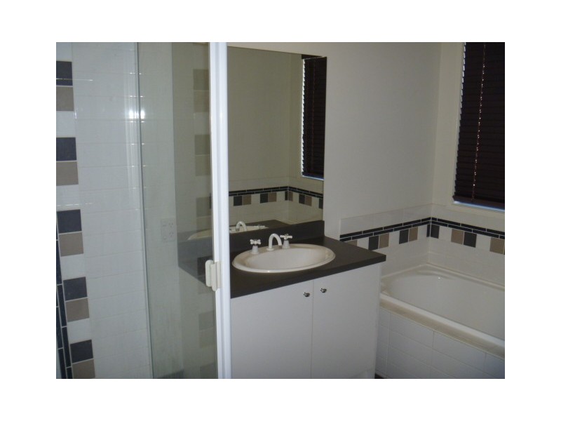 71 Viewgrand Drive, Berwick VIC 3806