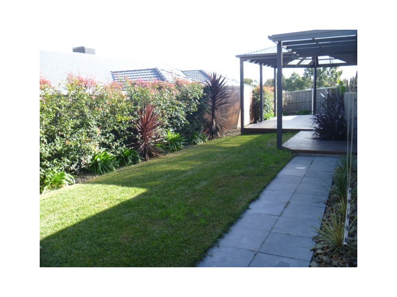 71 Viewgrand Drive, Berwick VIC 3806