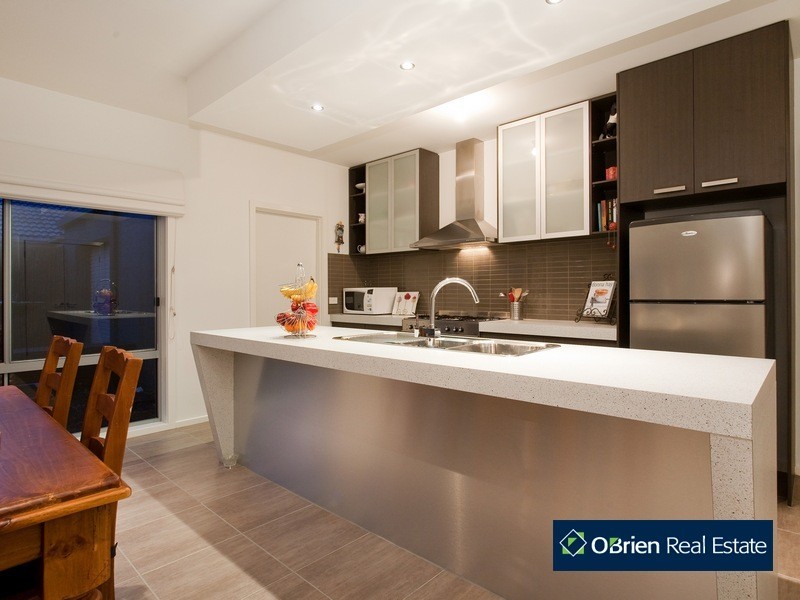14 Misty Close, Berwick VIC 3806