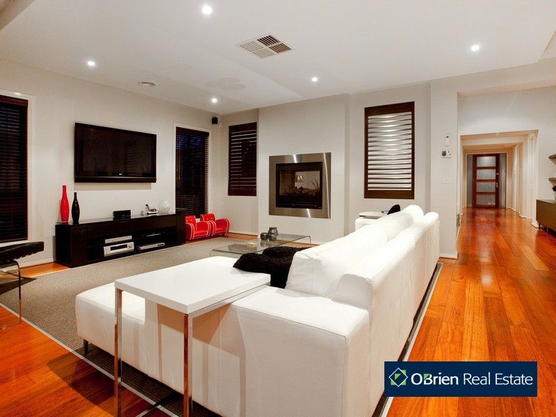 13  Liberty Avenue, Berwick VIC 3806