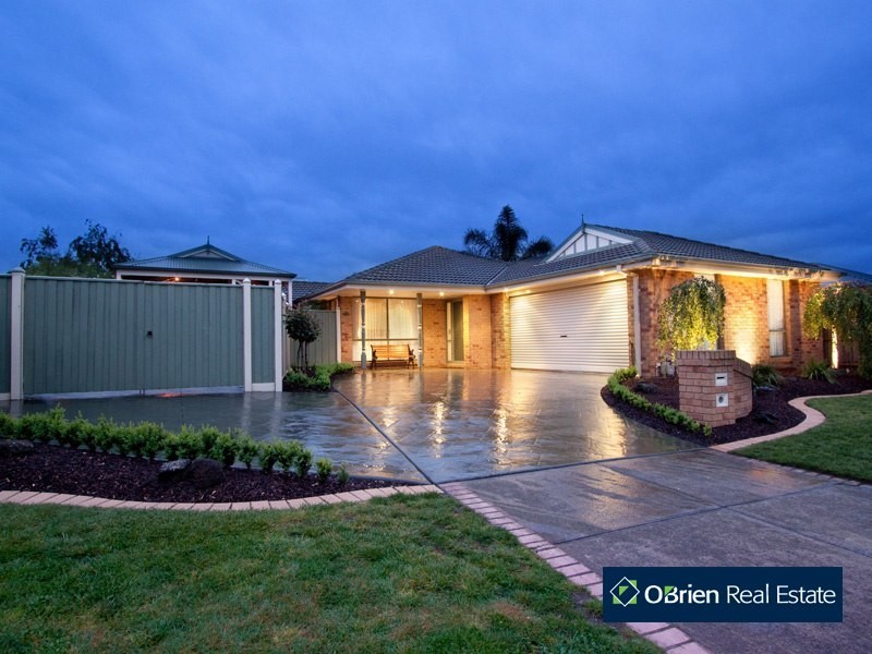 5 Hillston Court, Narre Warren South VIC 3805