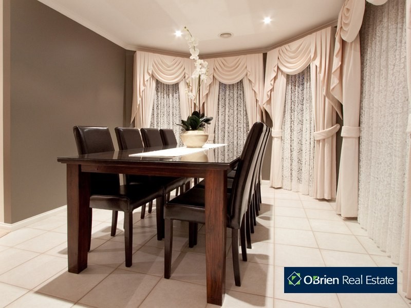 5 Hillston Court, Narre Warren South VIC 3805