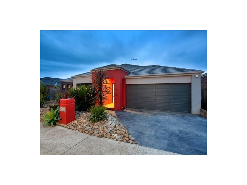 13 Emmett Avenue, Berwick VIC 3806