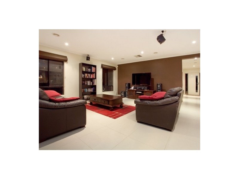 13 Emmett Avenue, Berwick VIC 3806